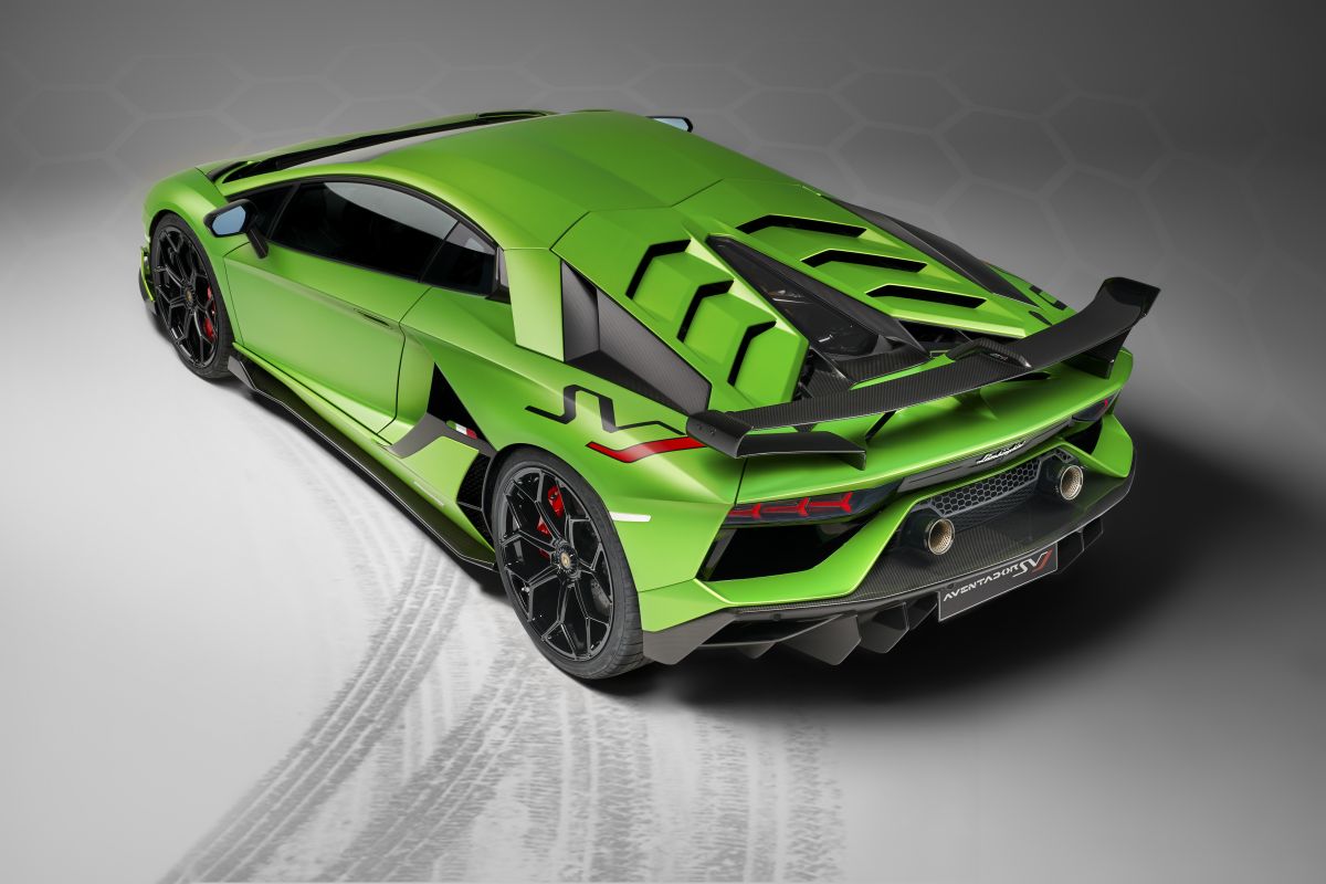 2018 Lamborghini Aventador SVJ - AllCarIndex
