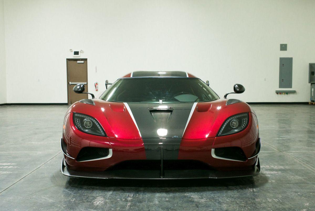 Koenigsegg breaks world speed record for production car at